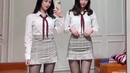 女友的灰色丝袜高跟,女友灰色丝袜高跟鞋的性感魅力